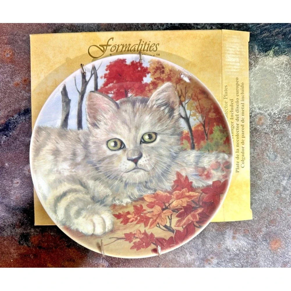 NEW Formalities by Baum Bros. Cat Collector Plate Set – Set of 4 - Wall Hangers